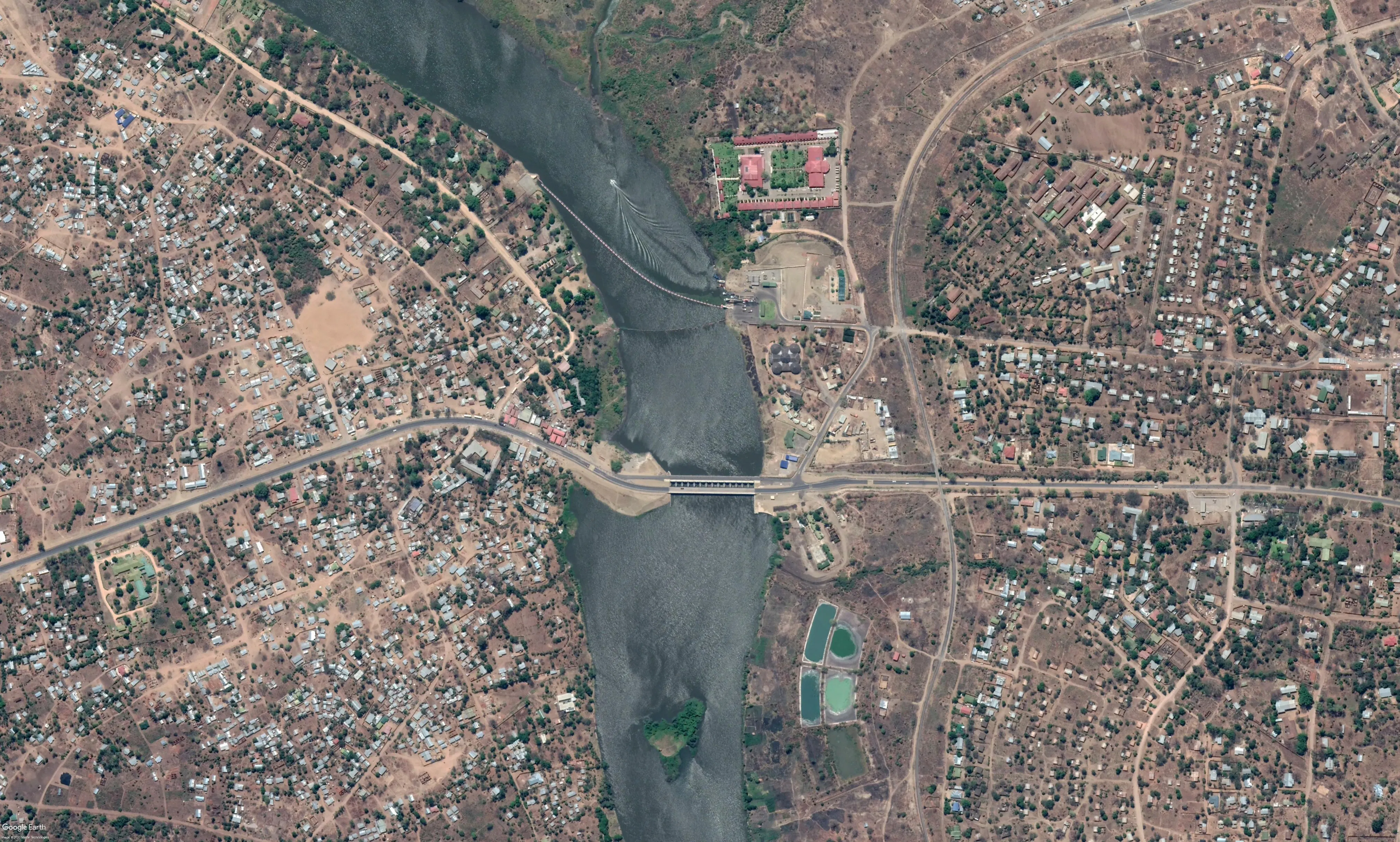 08 05 Liwonde city center 2020 2km